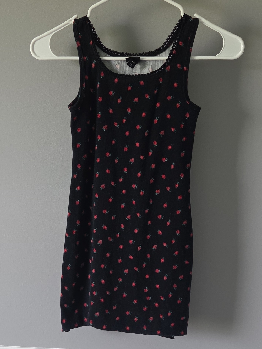 art class Black Tank Dress with Red Strawberry Pattern Girls M(8)